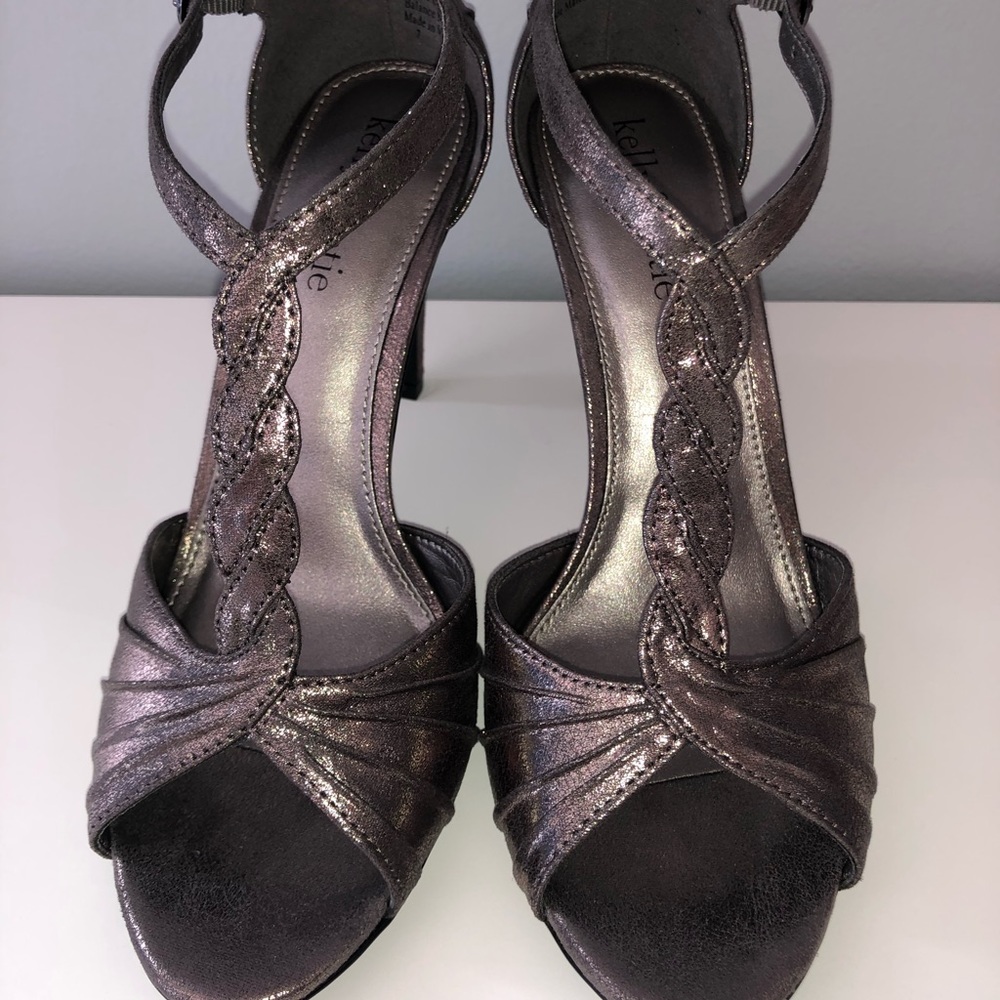 NEW! Kelly & Katie Silver Gray Stiletto Size 7